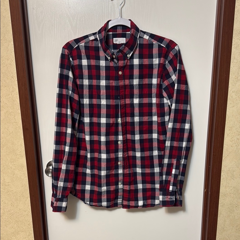 GAP Men's Red and Blue Plaid Shirt Slim Fit Size S